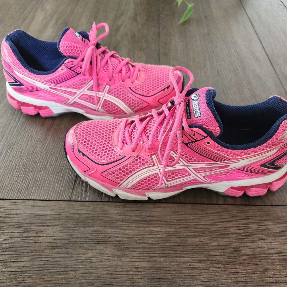 Asics GT 1000 Pink Breast Cancer Edition Running Shoes
